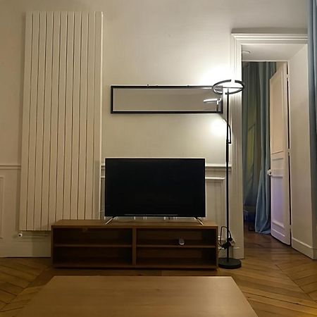 Spacious Apartment Next To Place Vendome Париж Екстер'єр фото