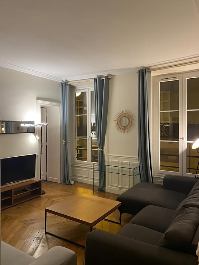 Spacious Apartment Next To Place Vendome Париж Екстер'єр фото